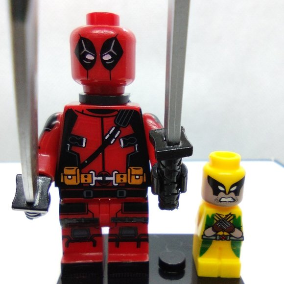 Deadpool custom designed set of 8 - Picture 5 of 10